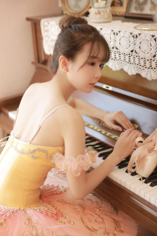 撕掉她的衣服全光版